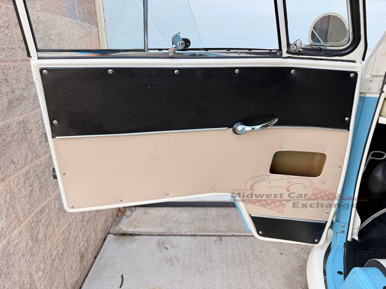 1973 volkswagen type 2 6 door bus
