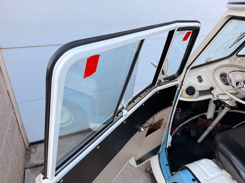 1973 volkswagen type 2 6 door bus