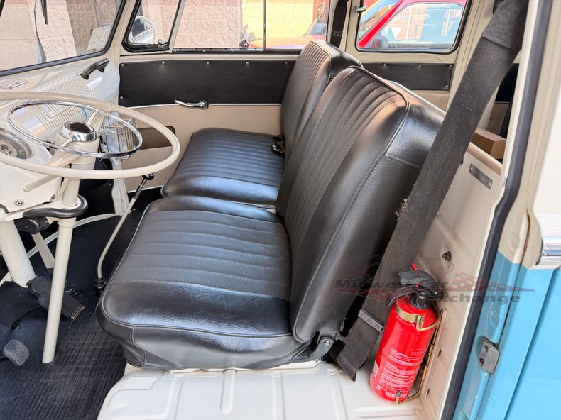 1973 volkswagen type 2 6 door bus