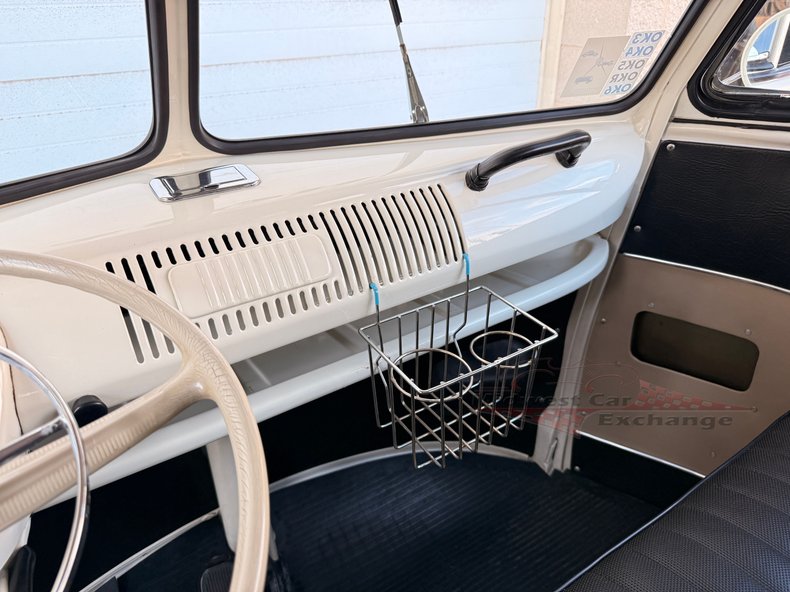 1973 volkswagen type 2 6 door bus