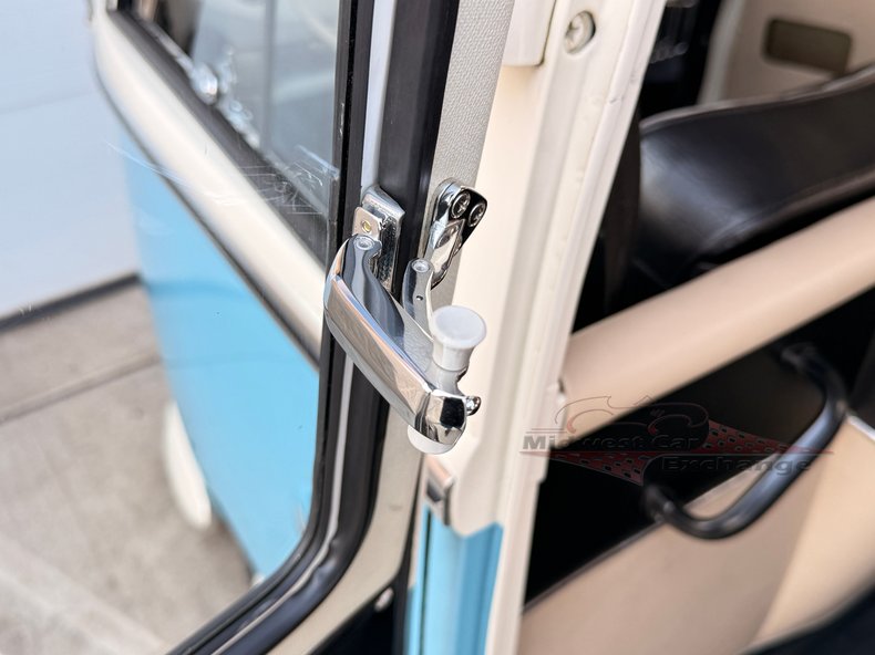 1973 volkswagen type 2 6 door bus