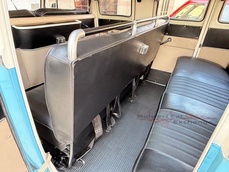 1973 volkswagen type 2 6 door bus