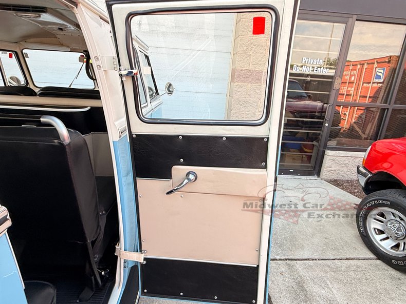 1973 volkswagen type 2 6 door bus