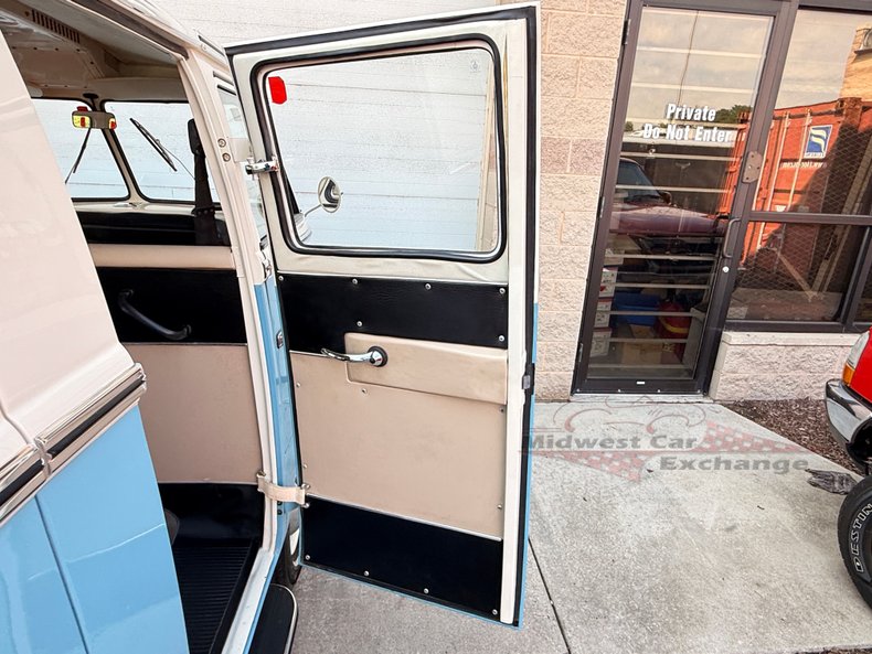 1973 volkswagen type 2 6 door bus