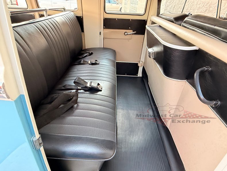1973 volkswagen type 2 6 door bus