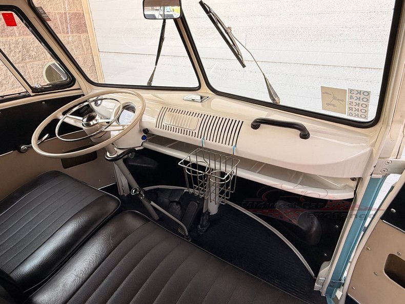 1973 volkswagen type 2 6 door bus