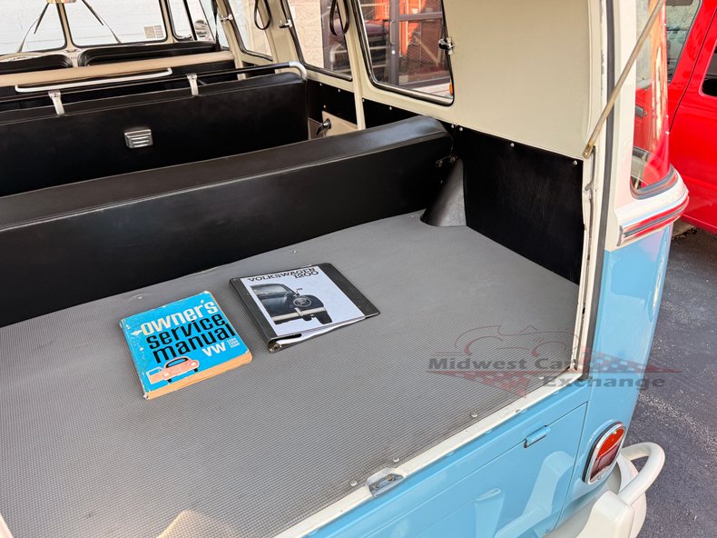 1973 volkswagen type 2 6 door bus