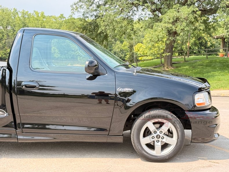 2001 ford lightning f 150 svt