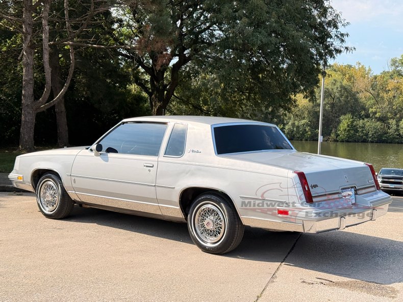 1986 oldsmobile cutlass supreme brougham