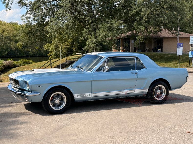 1965 ford mustang