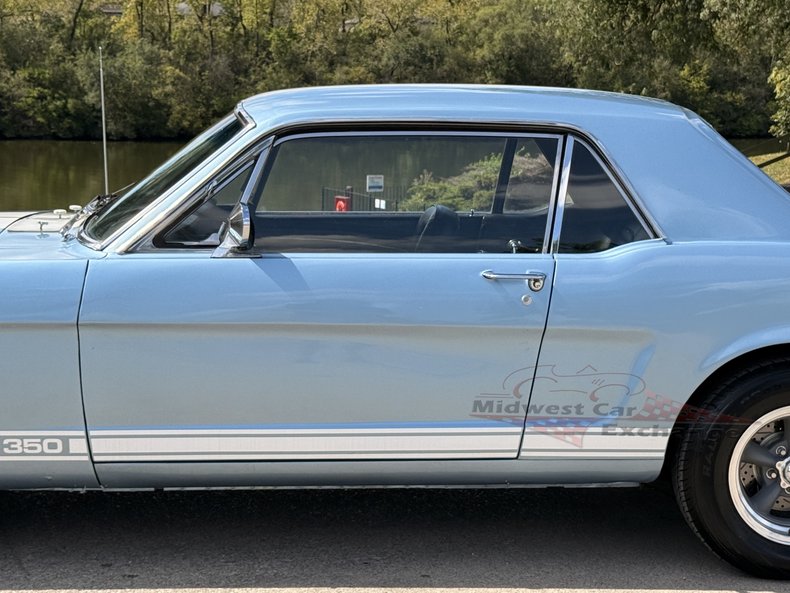 1965 ford mustang