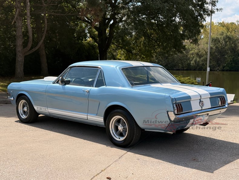 1965 ford mustang