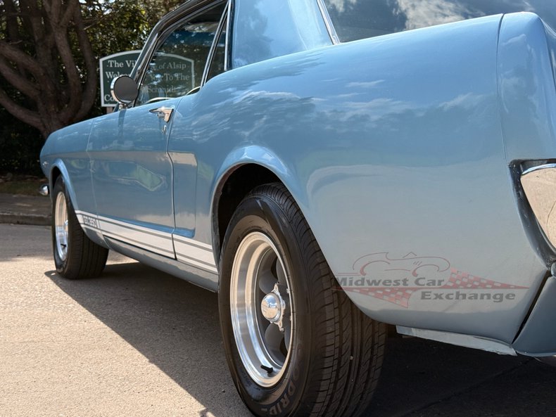 1965 ford mustang