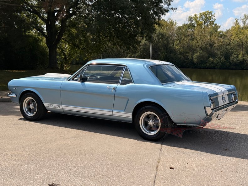 1965 ford mustang