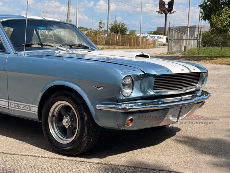 1965 ford mustang