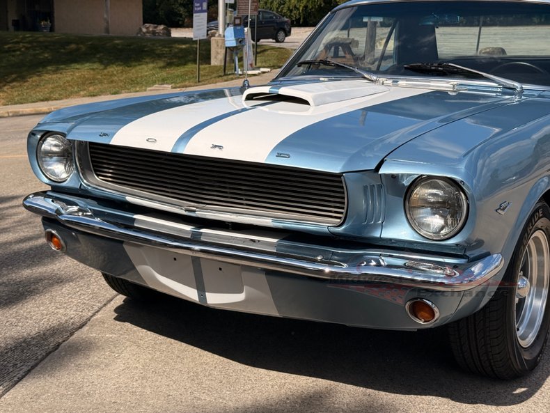 1965 ford mustang