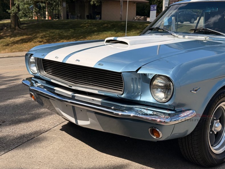 1965 ford mustang