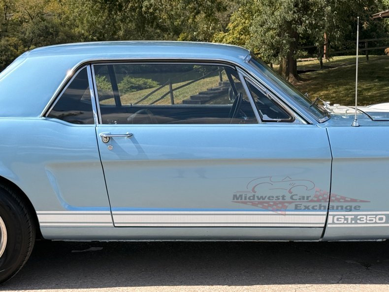 1965 ford mustang