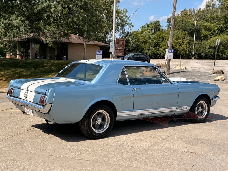 1965 ford mustang