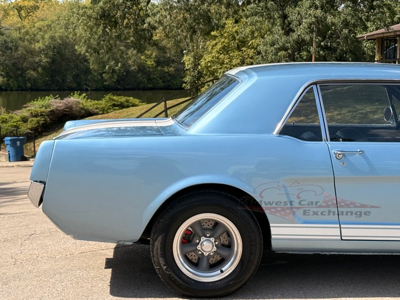 1965 ford mustang