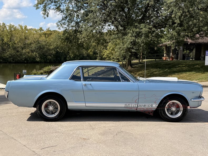 1965 ford mustang