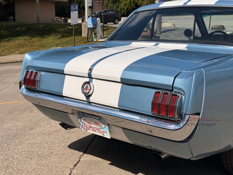 1965 ford mustang