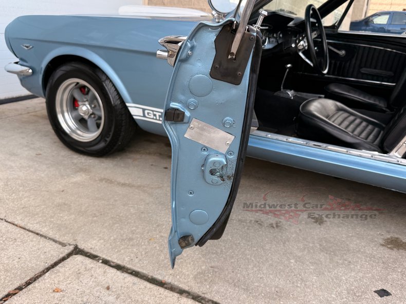 1965 ford mustang