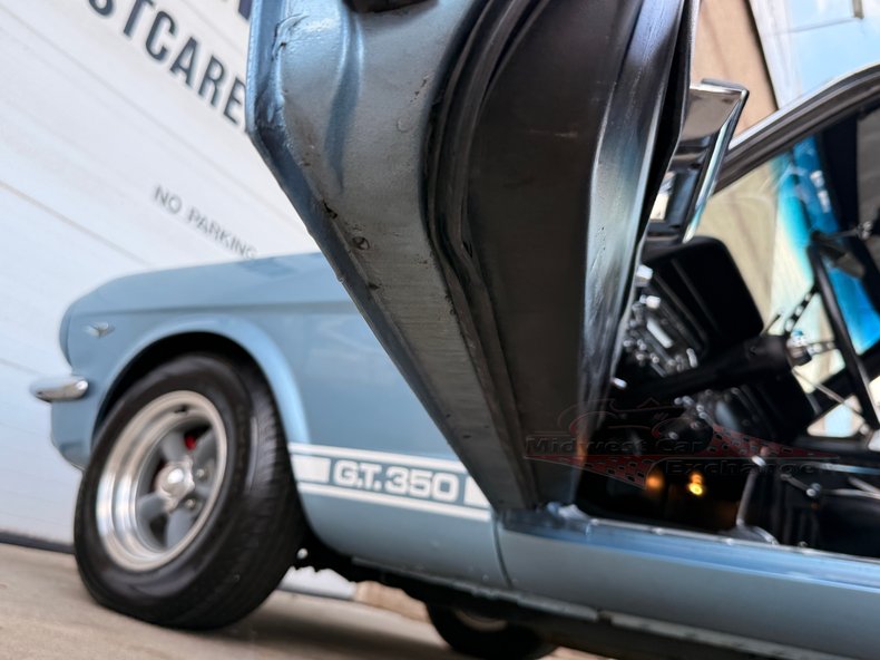 1965 ford mustang
