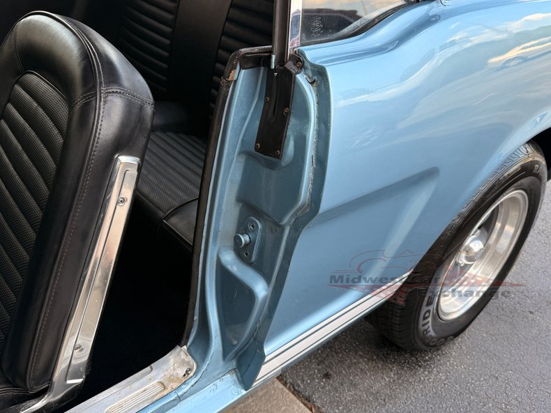 1965 ford mustang