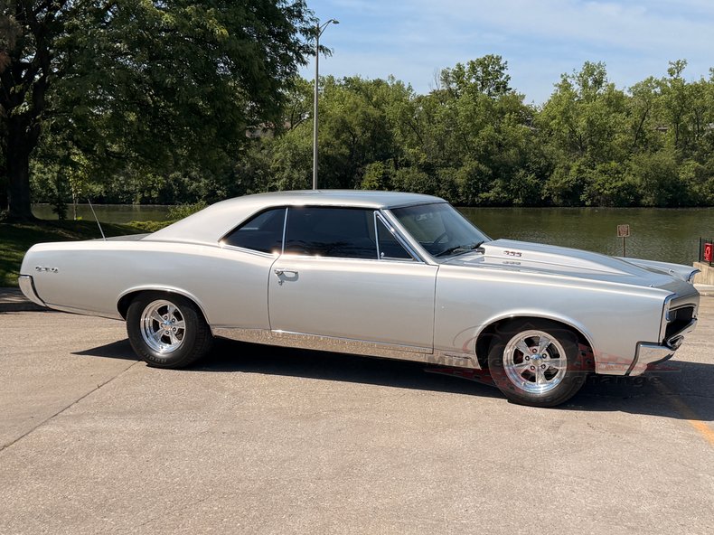 1967 pontiac gto