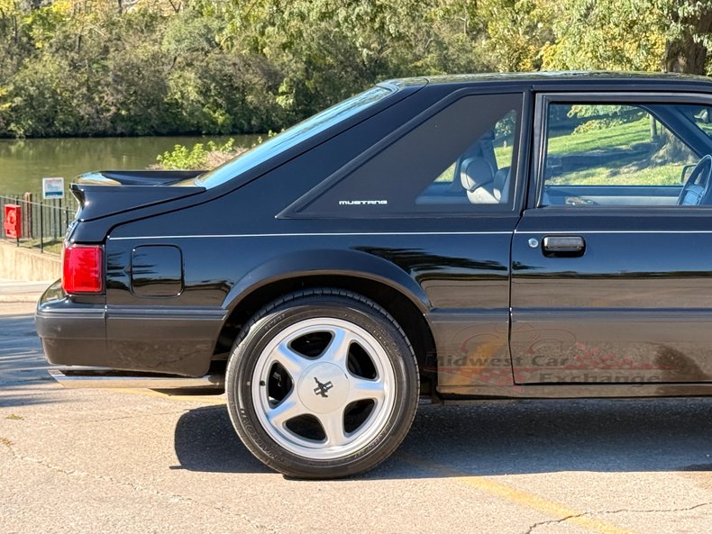 1990 ford mustang lx