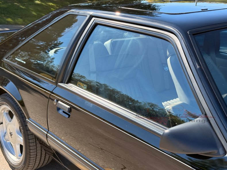 1990 ford mustang lx