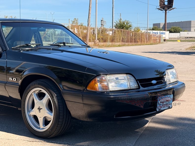 1990 ford mustang lx