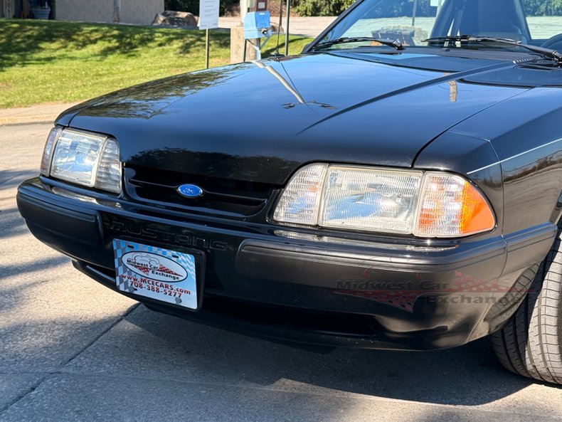 1990 ford mustang lx