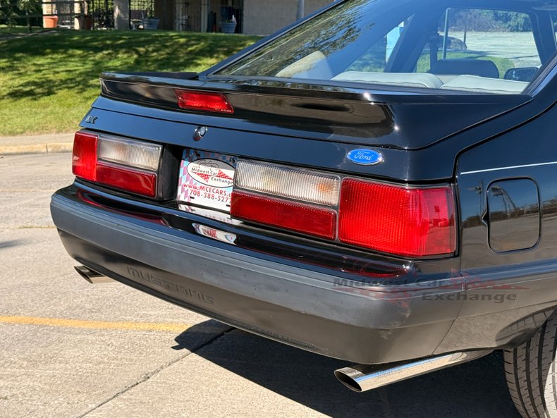 1990 ford mustang lx