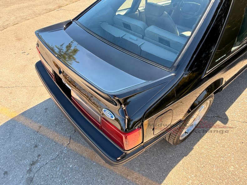 1990 ford mustang lx
