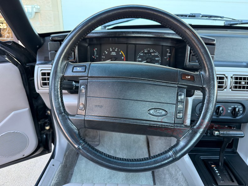 1990 ford mustang lx