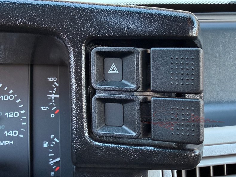 1990 ford mustang lx