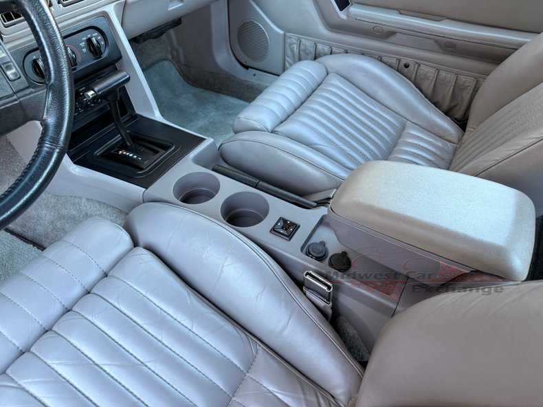 1990 ford mustang lx