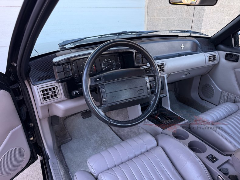 1990 ford mustang lx