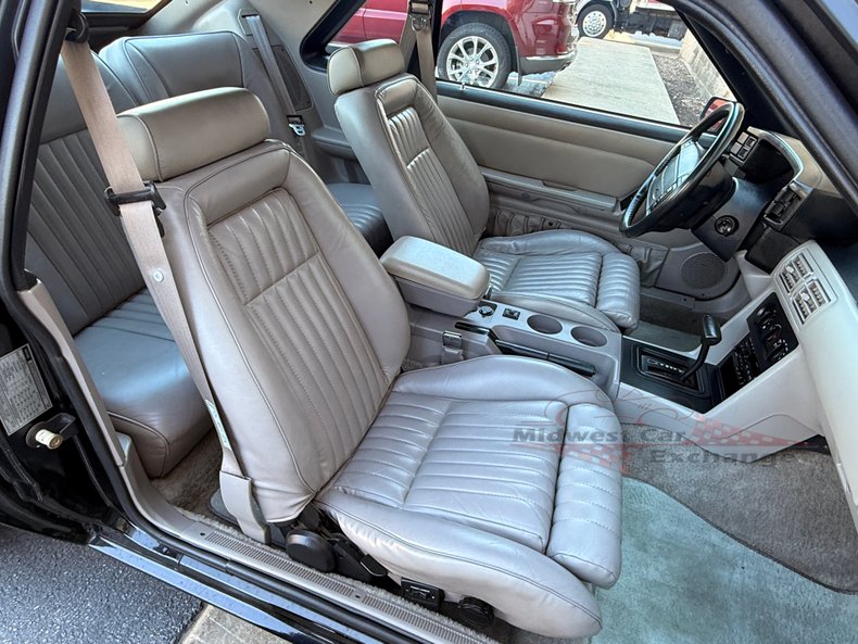 1990 ford mustang lx