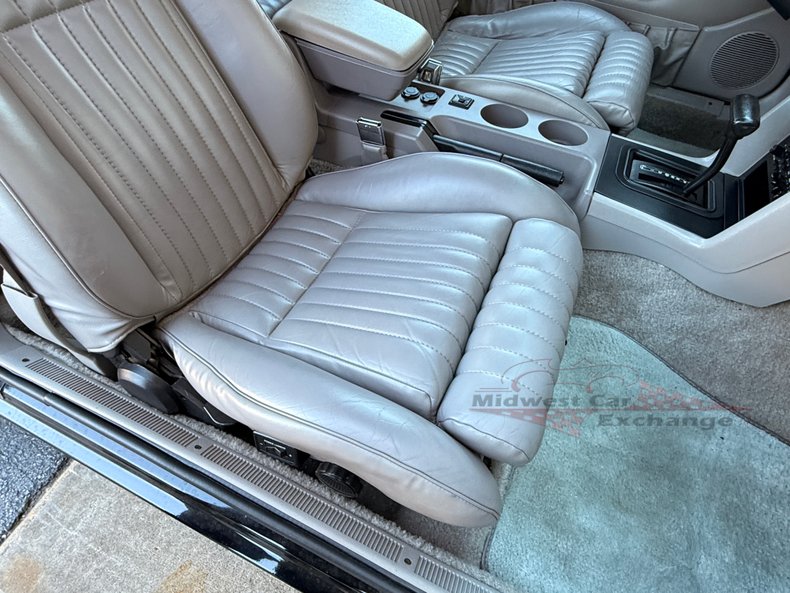 1990 ford mustang lx