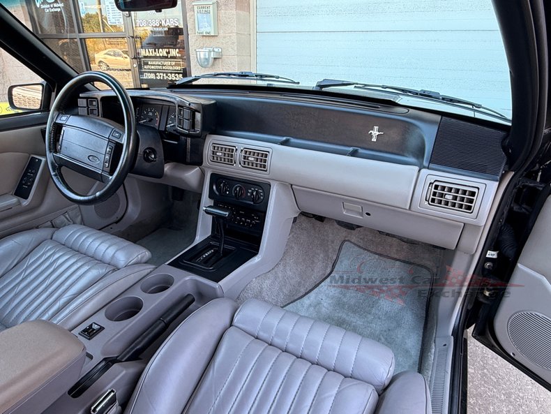1990 ford mustang lx