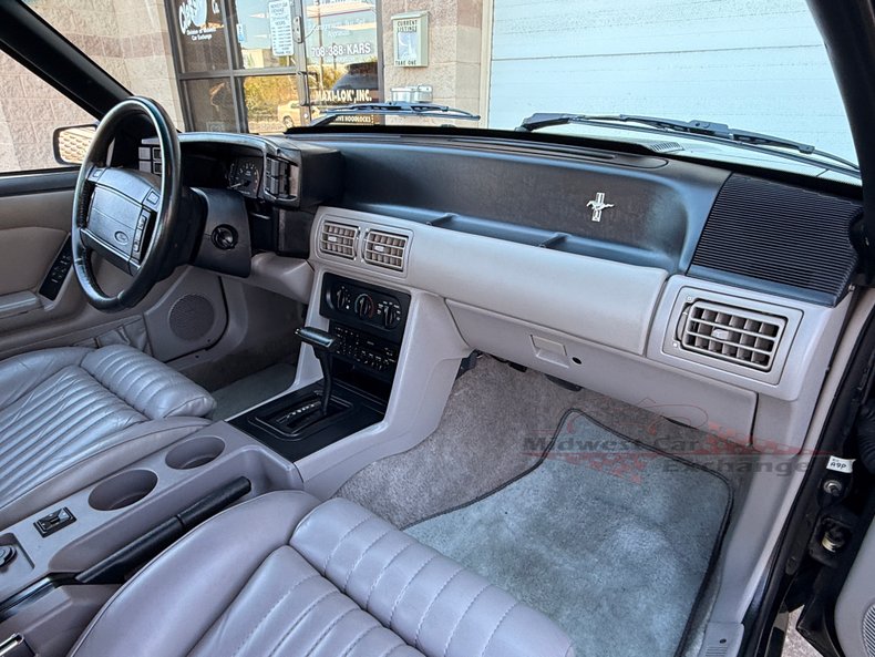 1990 ford mustang lx
