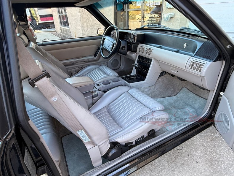 1990 ford mustang lx