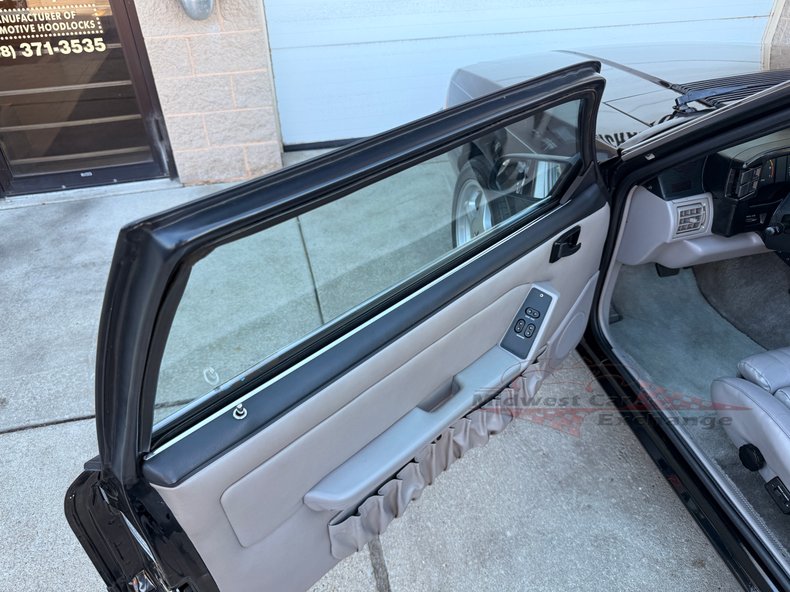 1990 ford mustang lx