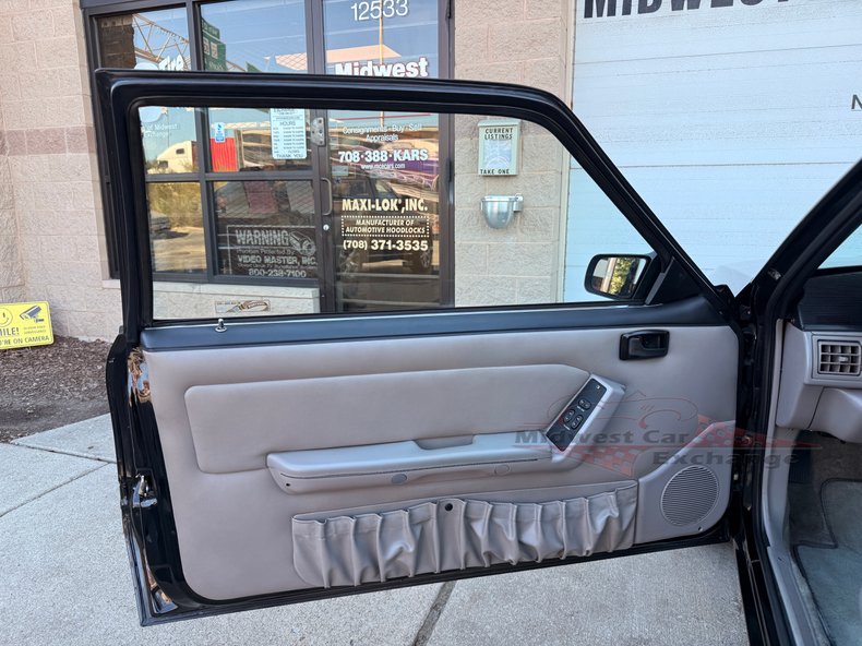 1990 ford mustang lx