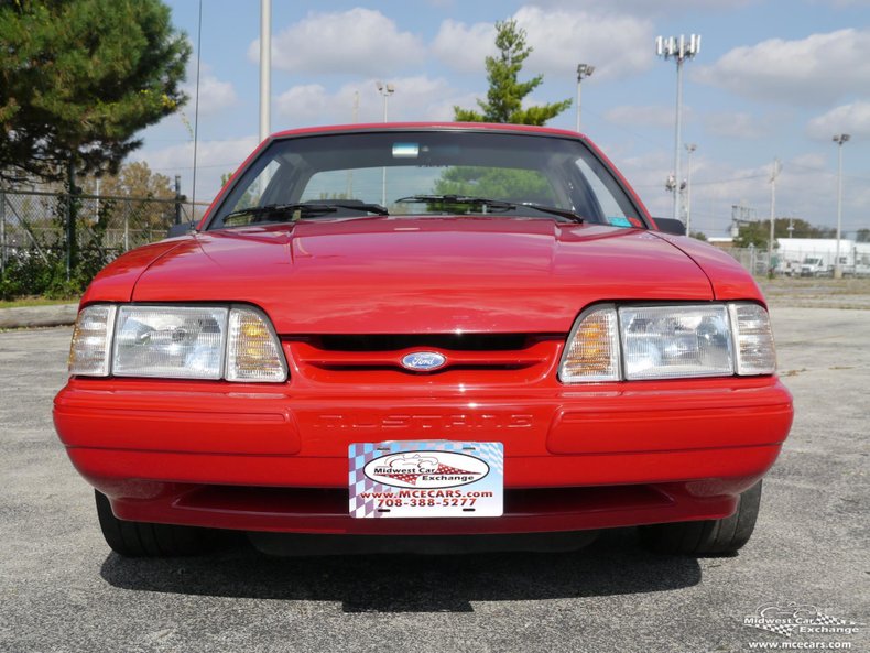 1990 ford mustang