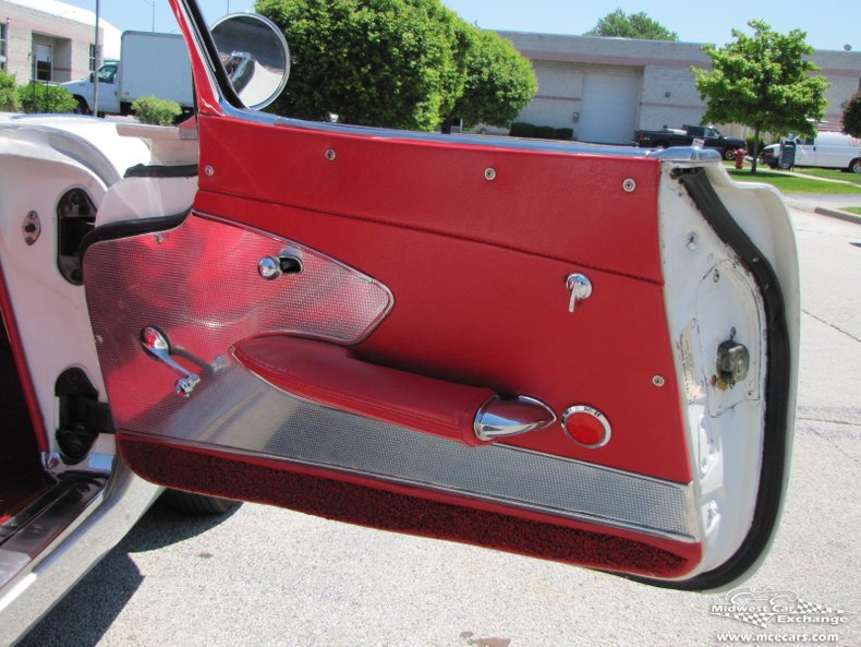 1960 chevrolet corvette convertible