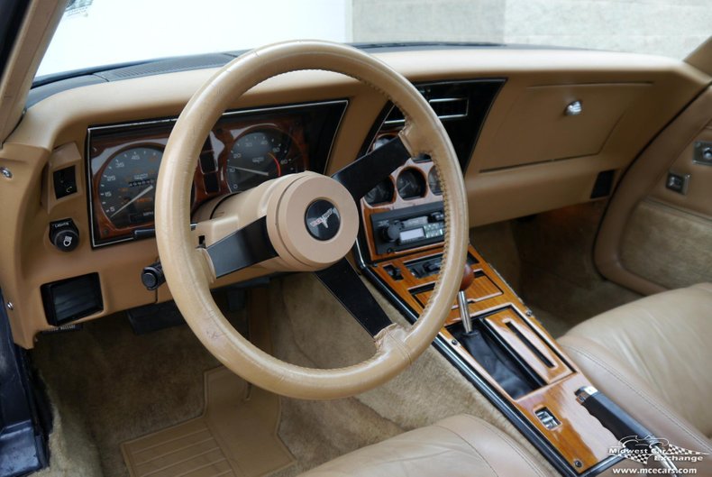 1981 chevrolet corvette coupe